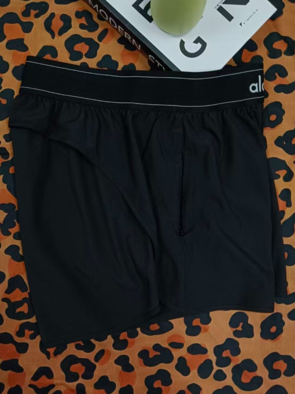 🍠Black Alo Yoga Match Point Short😸Leg-Lengthening Brand new with tags - Picture 5 of 8